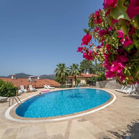 Spectacular House With Balcony Close To Inlice Beach In Appartement *